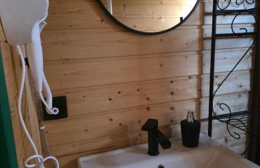 Drewniany Zakątek z sauną i jacuzzi - Foto 30