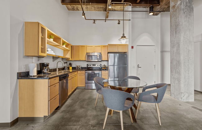 Historic Loft Retreat With Pool - Foto 77