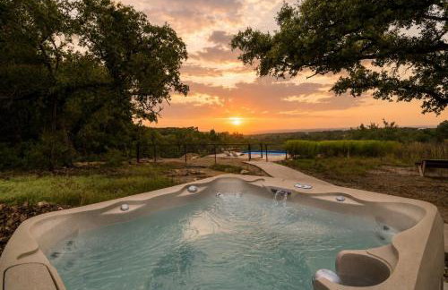 Spring Break | Hot Tub, Pool, Farm Stay - Foto 49