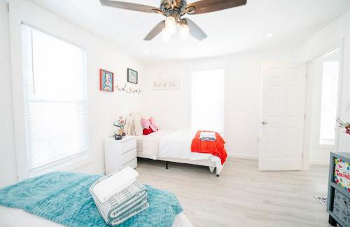 Modern 5BR DC Home Free Parking Steps from Metro Family-Friendly - Photo 24