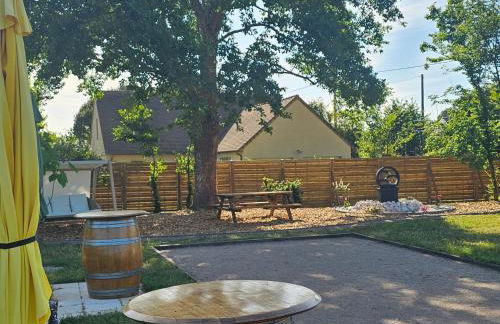 Gîte de charme 12 personnes près du Mans avec piscine chauffée - FR-1-410-381 - Photo 7
