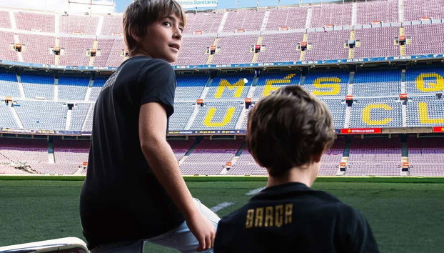 Entrada al Museo Spotify Camp Nou - Foto 2, Dos niños visitando el Museo Spotify Camp Nou