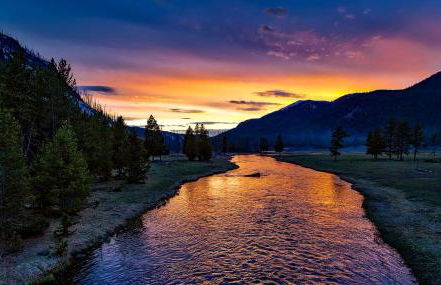 Romantic Getaway for Two in a Peaceful Suite near Coeur d'Alene, Idaho - Foto 13