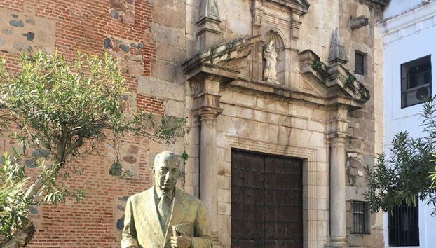 Free tour por Mérida - Foto 2, Vista de la fachada del Convento de Santa Clara