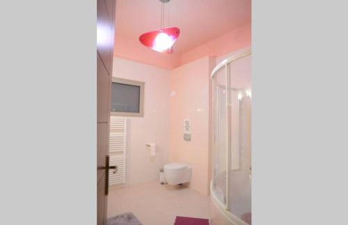 Modern Luxury Villa with Pool, just 5min to sea - Foto 28