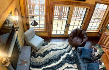 Magical Tree House Experience with a Private Hot Tub in Shenandoah Valley, Virginia - Foto 12