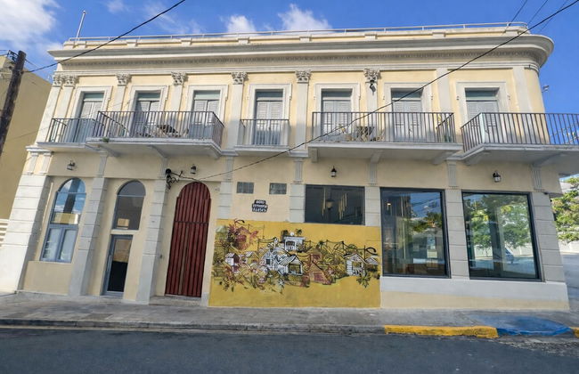 Nando's Place - Photo 31