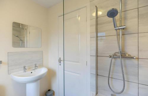 FREE parking, LARGE House for Contractors & Families, Sleeps 7, 25 mins to MANCHESTER & LIVERPOOL - Foto 50