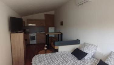 Studio à 5 min de Narbonne - Foto 2