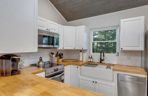 The White Lodge 4BDR Sleeps 8 with Fire Pit - Foto 5