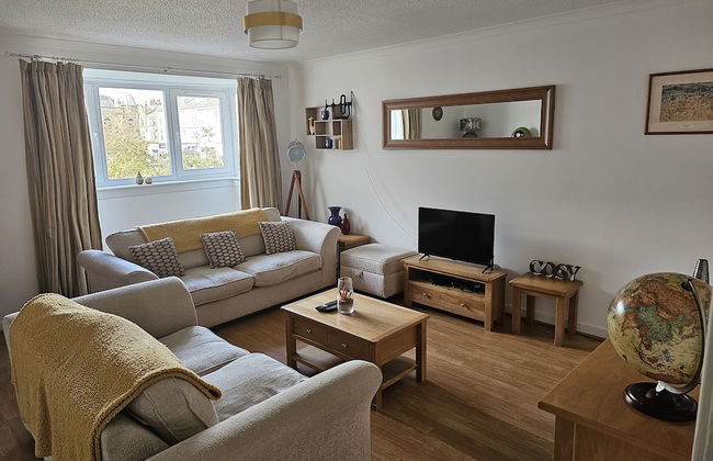 Snug - Colquhoun Square Apartment - Photo 12