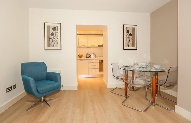 St. Stephen's Green Apartments - Photo 23