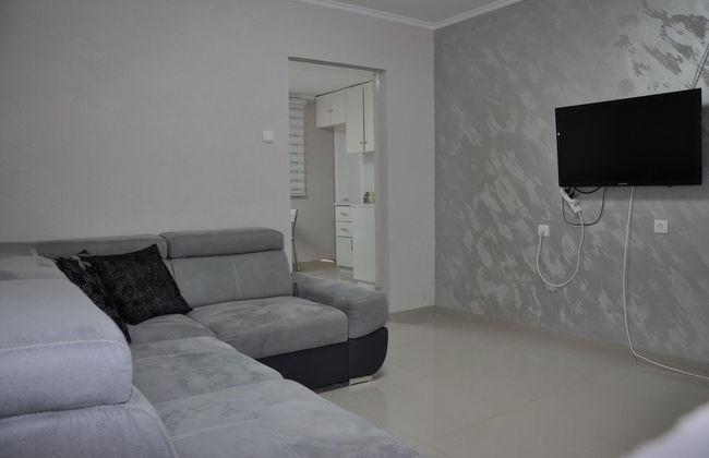 Comfort Apartments - Photo 15