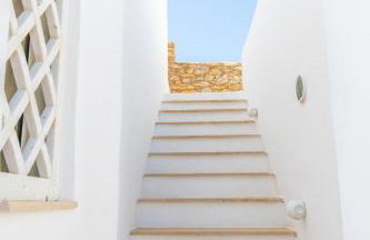 PANORMOS ART Beachfront Suites - Photo 23