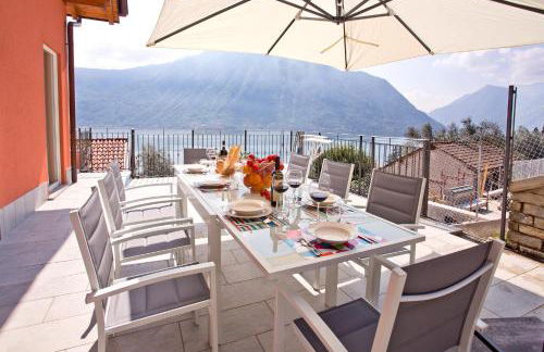 Sala Comacina Residence Apartment 5 - Sleeps up to 10 by Italian Apartments - Foto 8