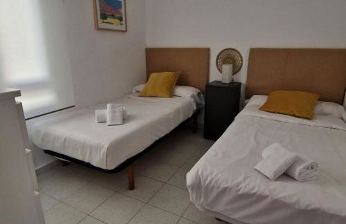 Seafront House,Sea Views,Pool and BBQ, Airport 10 mns - Photo 15