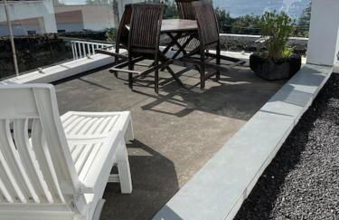 Sky T2, Vista Mar e Piscina em Varadouro, Faial - Foto 12