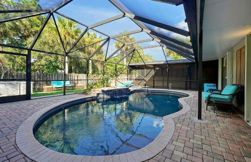 Poolside Cocoa Oasis w/ Tiki Bar! - Foto 25