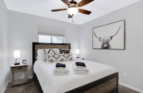 Free heated pool!/Gorgeous 4 BR spring break home - Foto 25