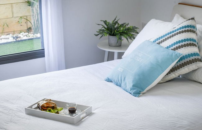 Stylish Coastal Oasis by Sea N' Rent - Foto 8