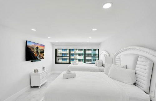 Oceanfront Escape with Resort Amenities Gym Pools and Sauna 1408 - Foto 15