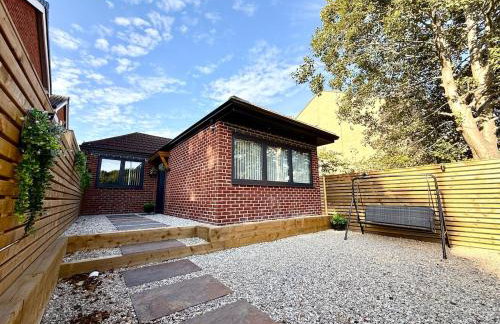 Detached Modern Flat 8 Min Walk to Pudsey Station - Foto 24