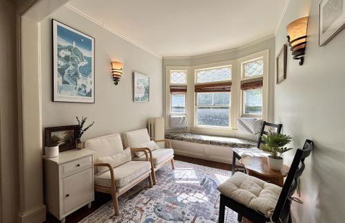 Big New England Family Home; walk to beach, shops - Foto 26