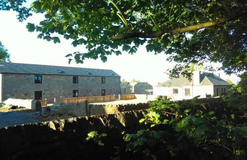 Berryhill East Steading - 3 bedroom 2 bathroom self-catering - sleeps 6 - Private off-road parking - Yard & Shed - Suit Contractors - Peterhead 1 mile - Newly Refurbished - Underfloor Heating - Drying Room - Golf Driving Range - Cafe - Extensive Footpaths - Foto 1