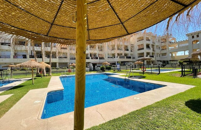 Apartment in Roquetas Near Playa Serena Beach - Photo 16