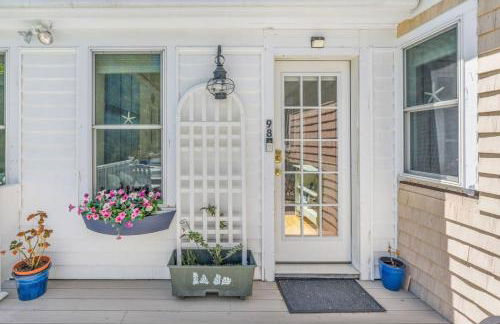 Bright and Cozy with Patio Grill and near the Beach and Golf - Photo 21