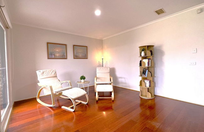 Close to Airport - Photo 56