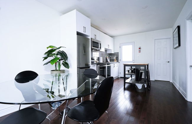 The Temple Stays - Photo 16