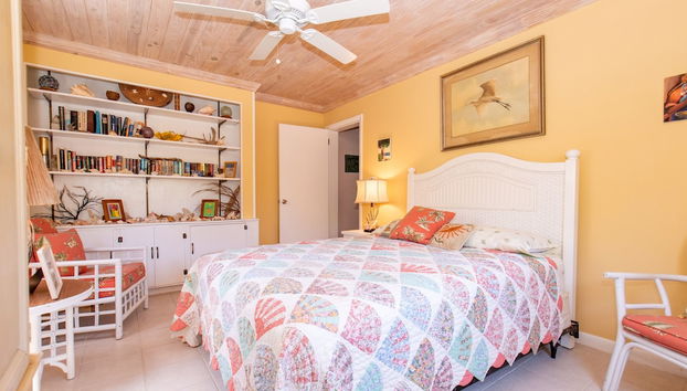 Island Oasis: Beachfront Retreat With Infinity Pool - Foto 4, Habitación