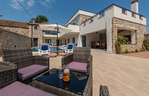 Stunning Home In Rastane Gornje - Foto 9