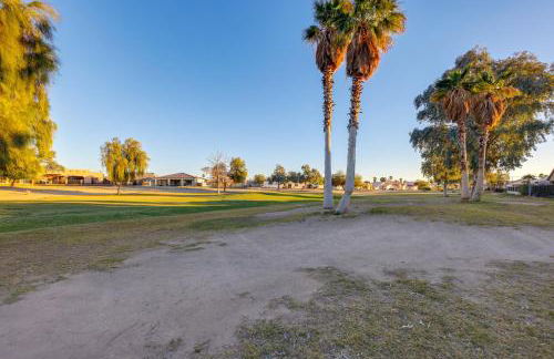 Patio with Fairway View! Pet-Friendly Mohave Home - Foto 3