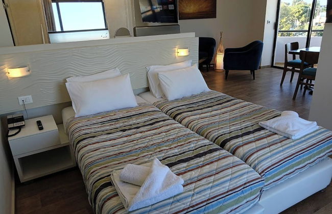 Sunny Days Hotel Apt - Photo 74