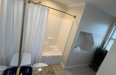 Spacious & Bright Lake Cabin, pet friendly, 8 beds - Foto 14