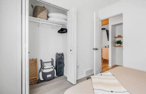 Japandi, 3BD Townhome Near Downtown, Beach and Wineries - Foto 37