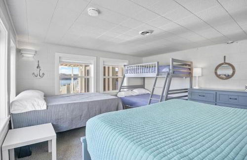 Grand Getaway with Private Dock near Coconuts - Foto 21