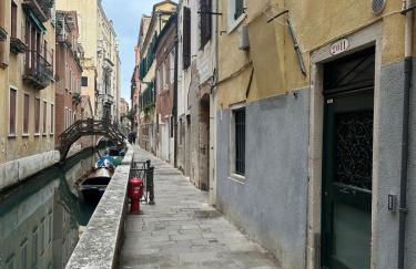 Canal View Boutique Apartment - Foto 37