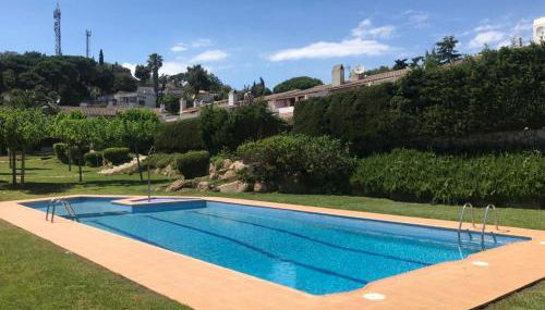 Casita blanca con fibra óptica y piscina cominutaria - Foto 5