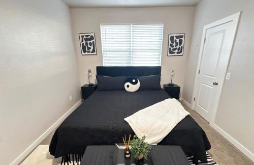 Luxury 3BR Townhome Stay - Foto 31