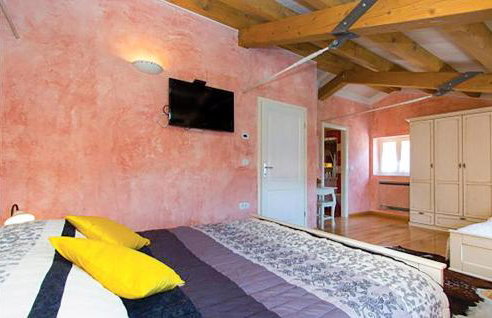 Awesome Home In Labin With Sauna - Photo 43