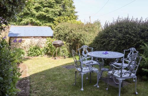 Woodbine Cottage - Photo 34