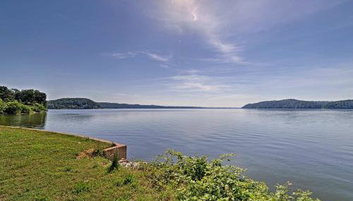 Waterloo Home with Fire Pit - half Mi to Boat Ramp! - Foto 3