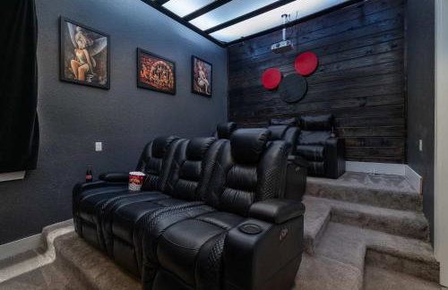 Luxury 6BR Villa w Pool & Cinema 4mi to Disney - Foto 10