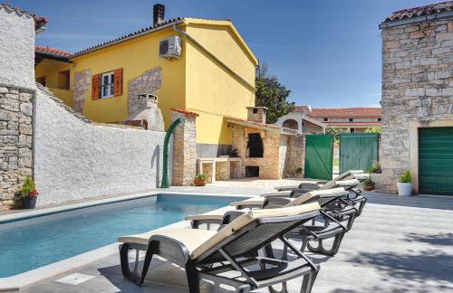 Typisch istrisches Ferienhaus mit privatem Pool, Tischfußball, Darts, Gym - Foto 5