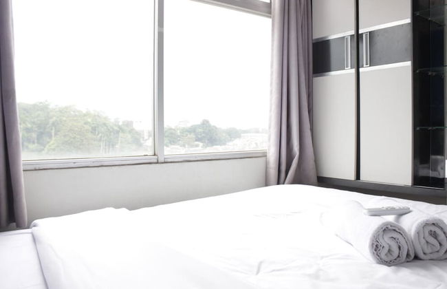 Marvelous & Scenic 2BR at Jarrdin Cihampelas Apartment - Foto 3