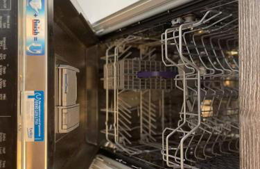 Exclusive 1 and 2 Bedroom Flats only 0,5 miles aw - Foto 4