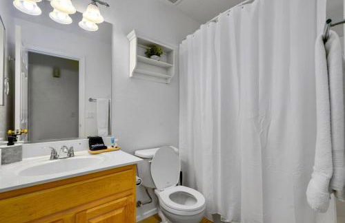 Great location near shopping & entertainment - Foto 10